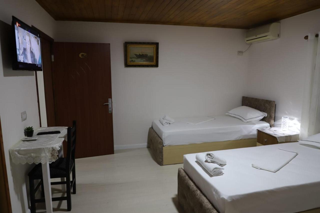 Guest House Bumbli Берат Экстерьер фото