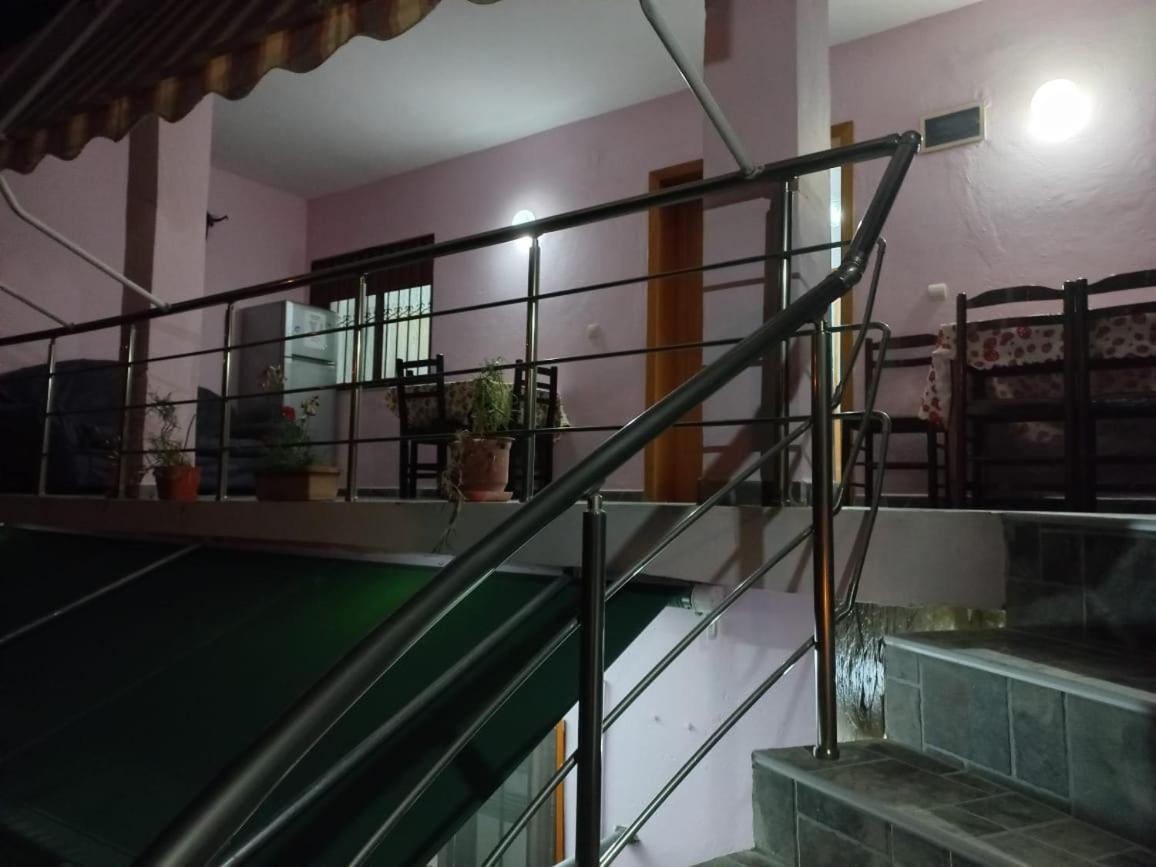 Guest House Bumbli Берат Номер фото